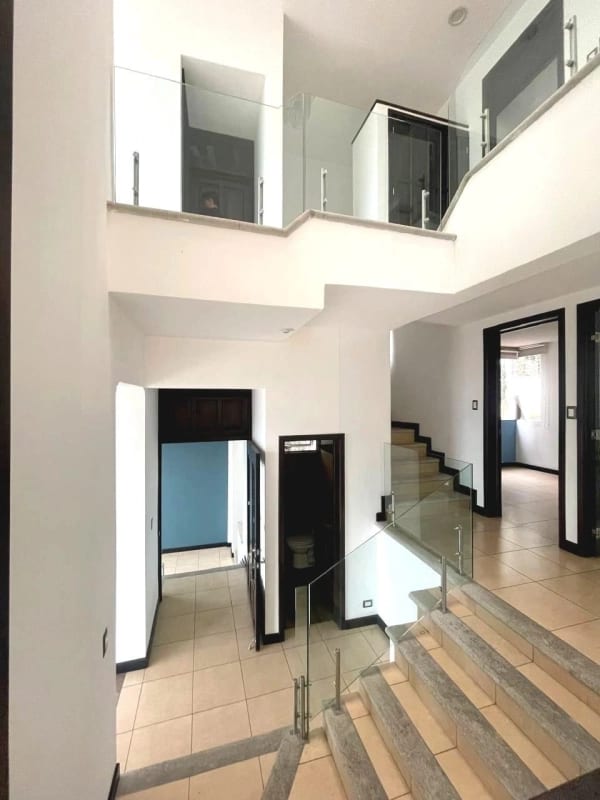 CASA EN VENTA RESIDENCIAL LA MIRADA KM. 10.5 CARRETERA A EL SALADOR — Casa en Venta en Carretera a El Salvador, Guatemala, Ciudad — foto 12 de 12