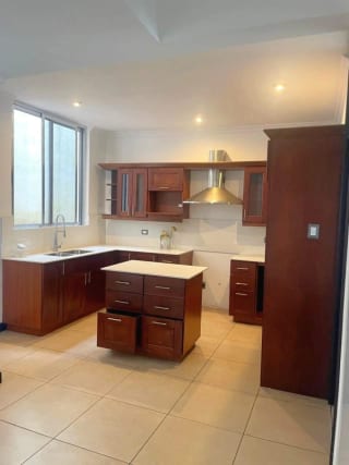 CASA EN VENTA RESIDENCIAL LA MIRADA KM. 10.5 CARRETERA A EL SALADOR — Casa en Venta en Carretera a El Salvador, Guatemala, Ciudad — miniatura 9 de 12