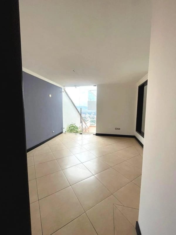 CASA EN VENTA RESIDENCIAL LA MIRADA KM. 10.5 CARRETERA A EL SALADOR — Casa en Venta en Carretera a El Salvador, Guatemala, Ciudad — foto 7 de 12