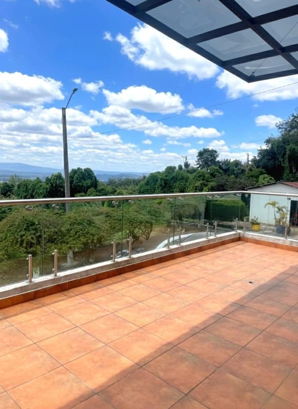 CASA EN VENTA RESIDENCIAL LA MIRADA KM. 10.5 CARRETERA A EL SALADOR — Casa en Venta en Carretera a El Salvador, Guatemala, Ciudad — foto 4 de 12