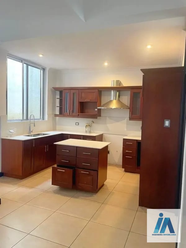 CASA EN VENTA📍 Residencial La Mirada, Km 10.5 Carretera a El Salvador Vive en la exclusividad Carretera a El Salvador, en una residencia única — Casa en Venta en Carretera a El Salvador, Guatemala, Ciudad — foto 13 de 16