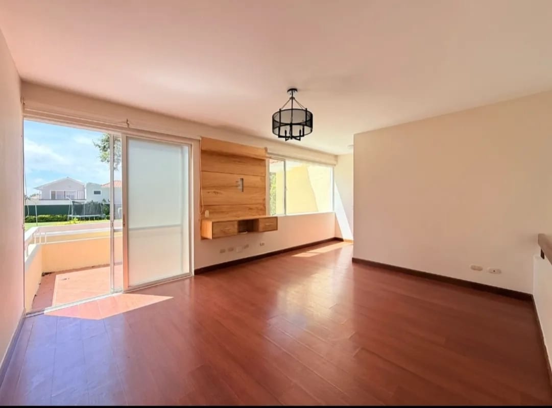 Vendo linda casa en  Portal del Bosque Kms. 22.5 CAES — Casa en Venta en Portal del Bosque, Carretera a El Salvador, Guatemala, Ciudad — foto 12 de 17