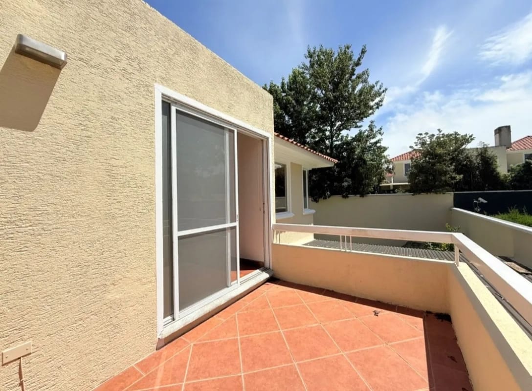 Vendo linda casa en  Portal del Bosque Kms. 22.5 CAES — Casa en Venta en Portal del Bosque, Carretera a El Salvador, Guatemala, Ciudad — foto 4 de 17