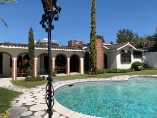 HERMOSA RESIDENCIA 1 NIVEL EN VENTA zona 15 — Casa en Venta en Vista Hermosa II, Zona 15, Guatemala, Ciudad — miniatura 1 de 12
