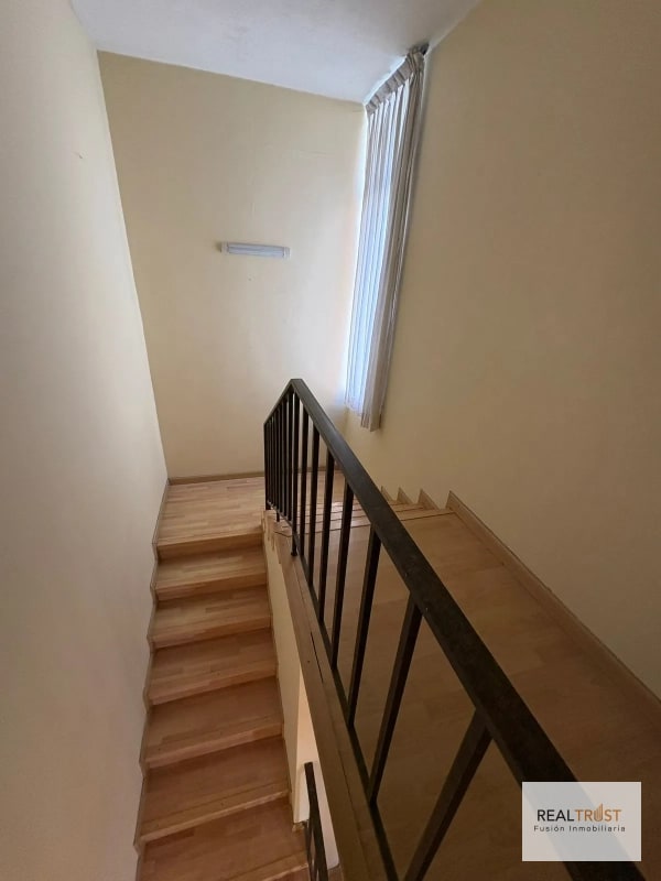 Casa en renta zona 14 para VIVIENDA u OFICINA - 10