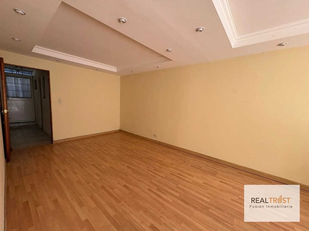 Casa en renta zona 14 para VIVIENDA u OFICINA - 9