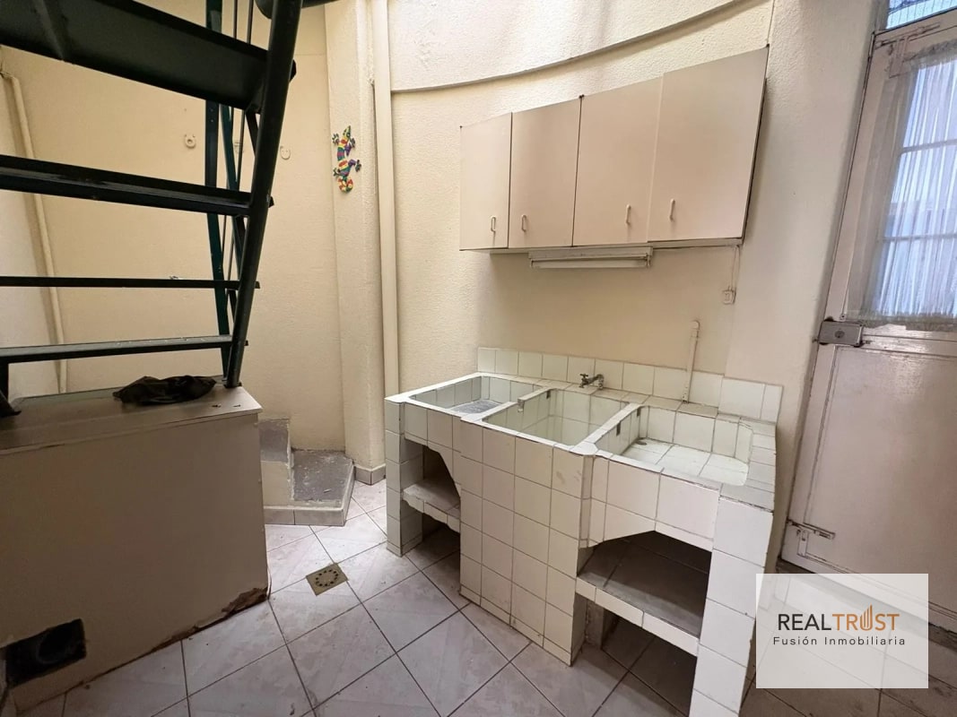 Casa en renta zona 14 para VIVIENDA u OFICINA - 6