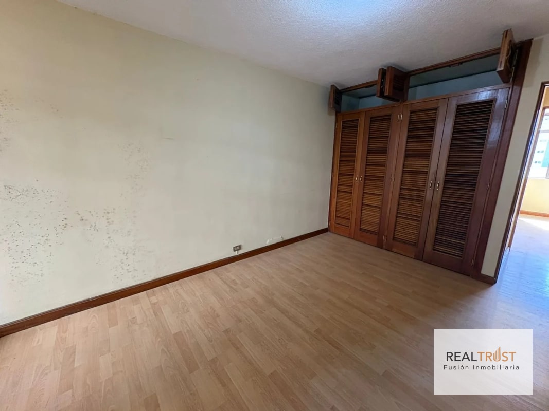 Casa en renta zona 14 para VIVIENDA u OFICINA - 5