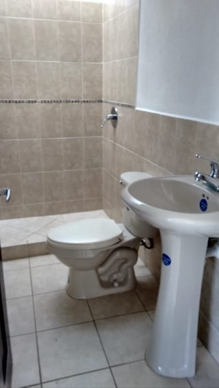 Venta amplia casa Km 30.5 Carr. El Salvador | Alamedas de Santo Domingo — Casa en Venta en Alamedas de Santo Domingo, Carretera a El Salvador, Guatemala, Ciudad — miniatura 9 de 16