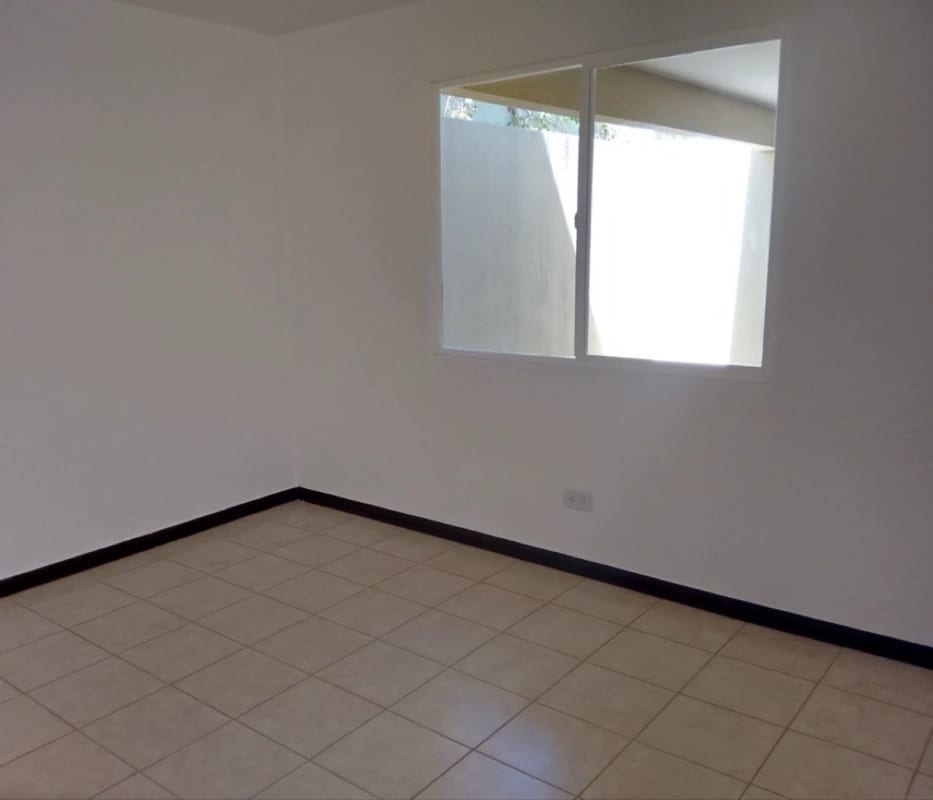 Venta amplia casa Km 30.5 Carr. El Salvador | Alamedas de Santo Domingo — Casa en Venta en Alamedas de Santo Domingo, Carretera a El Salvador, Guatemala, Ciudad — foto 6 de 16