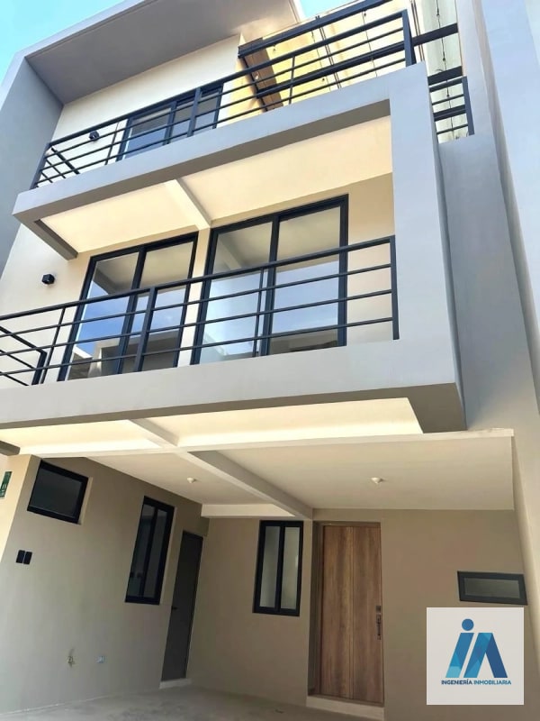 CASA EN ALQUILER – Condominio Danté Kanajuyú, Zona 16 - 1