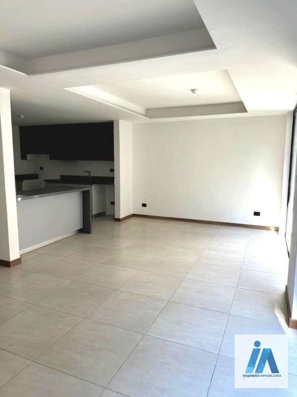 CASA EN ALQUILER – Condominio Danté Kanajuyú, Zona 16 - 13