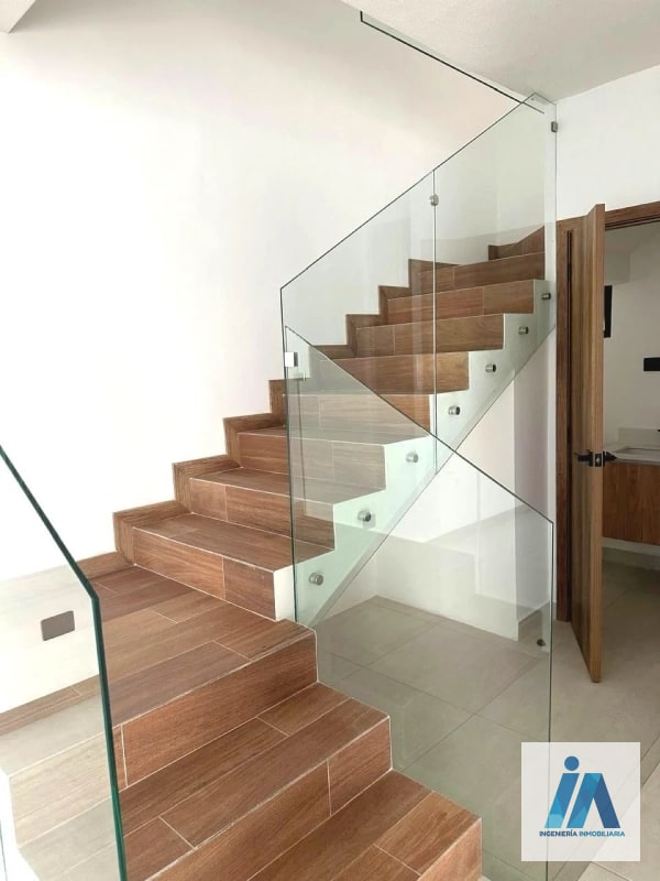 CASA EN ALQUILER – Condominio Danté Kanajuyú, Zona 16 - 10