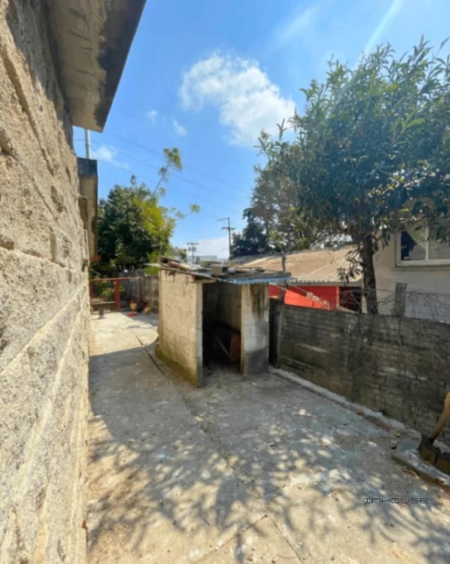 CASA EN VENTA EN SAN CRISTÓBAL DE UN NIVEL ESTILO GRANJA - 2