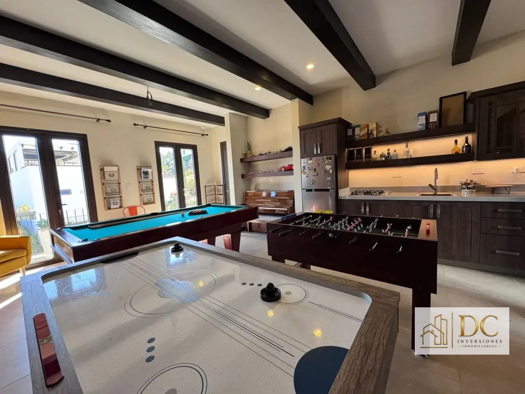CASA EN VENTA CON PISCINA – LAZOS DE FRAIJANES; KM.20 CAES — Casa en Venta en Lazos de Fraijanes, Carretera a El Salvador, Guatemala, Ciudad — foto 7 de 15