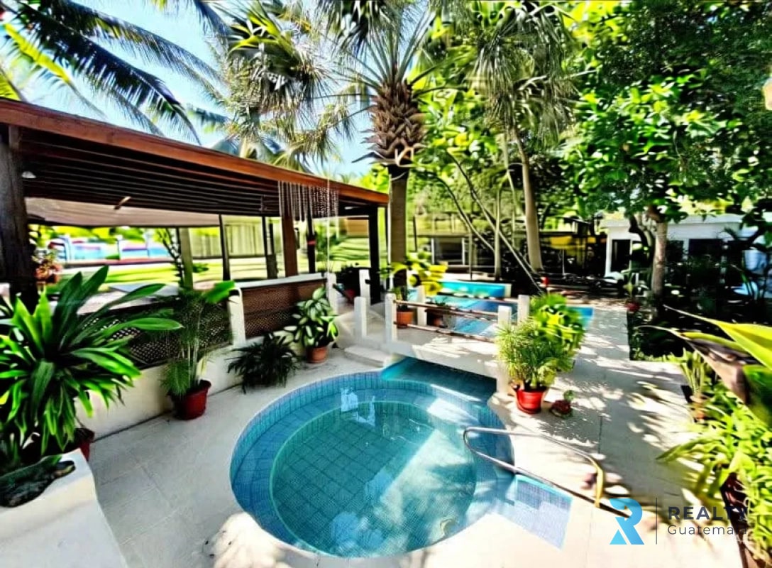 Vendo Chalet frente a la playa Gariton, Monterrico km 135 - 8