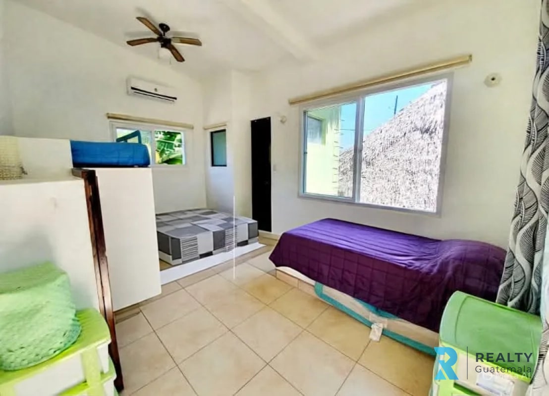 Vendo Chalet frente a la playa Gariton, Monterrico km 135 - 5