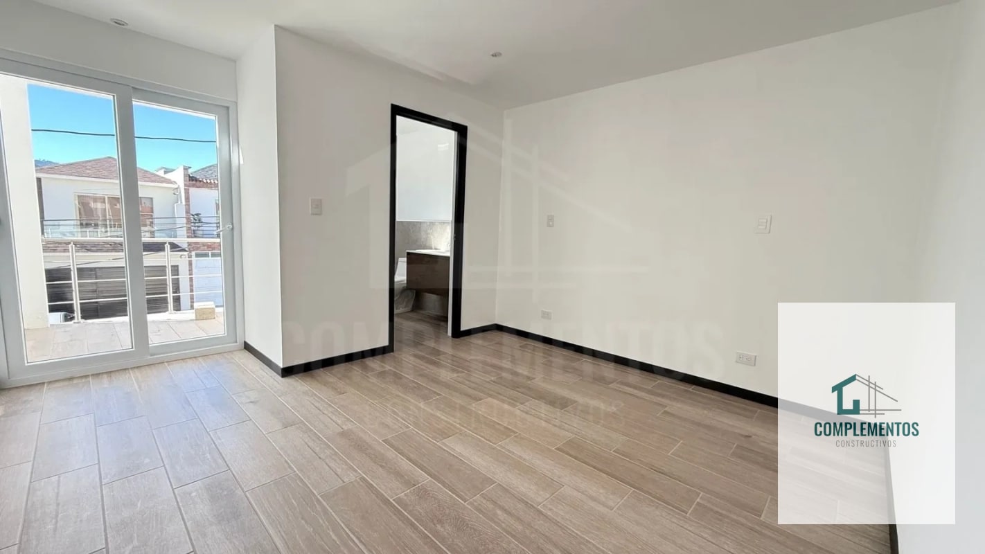 Hacienda Real, Casa en venta zona 16 - 2