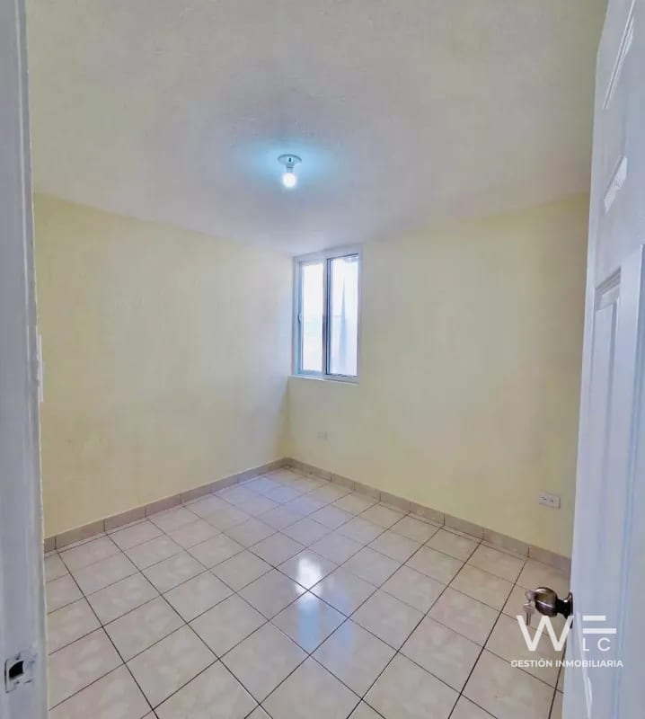 VENDO CASA DE UN NIVEL RESIDENCIALES ALTAMIRA ZONA 4 VILLA NUEVA — Casa en Venta en Villa Nueva, Guatemala, Ciudad — foto 4 de 8