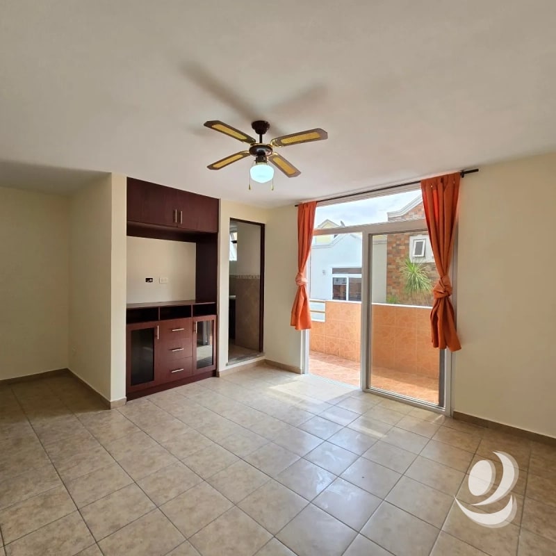 Casa en Venta Quintas Los Encinos Zona 7 de Mixco - 3