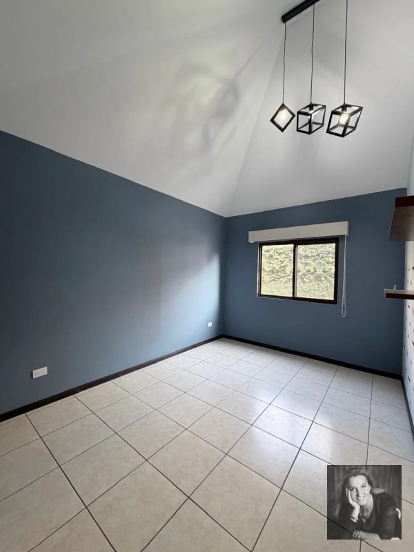 Casa en Venta en Vistas de San Isidro – Zona 16 - 7