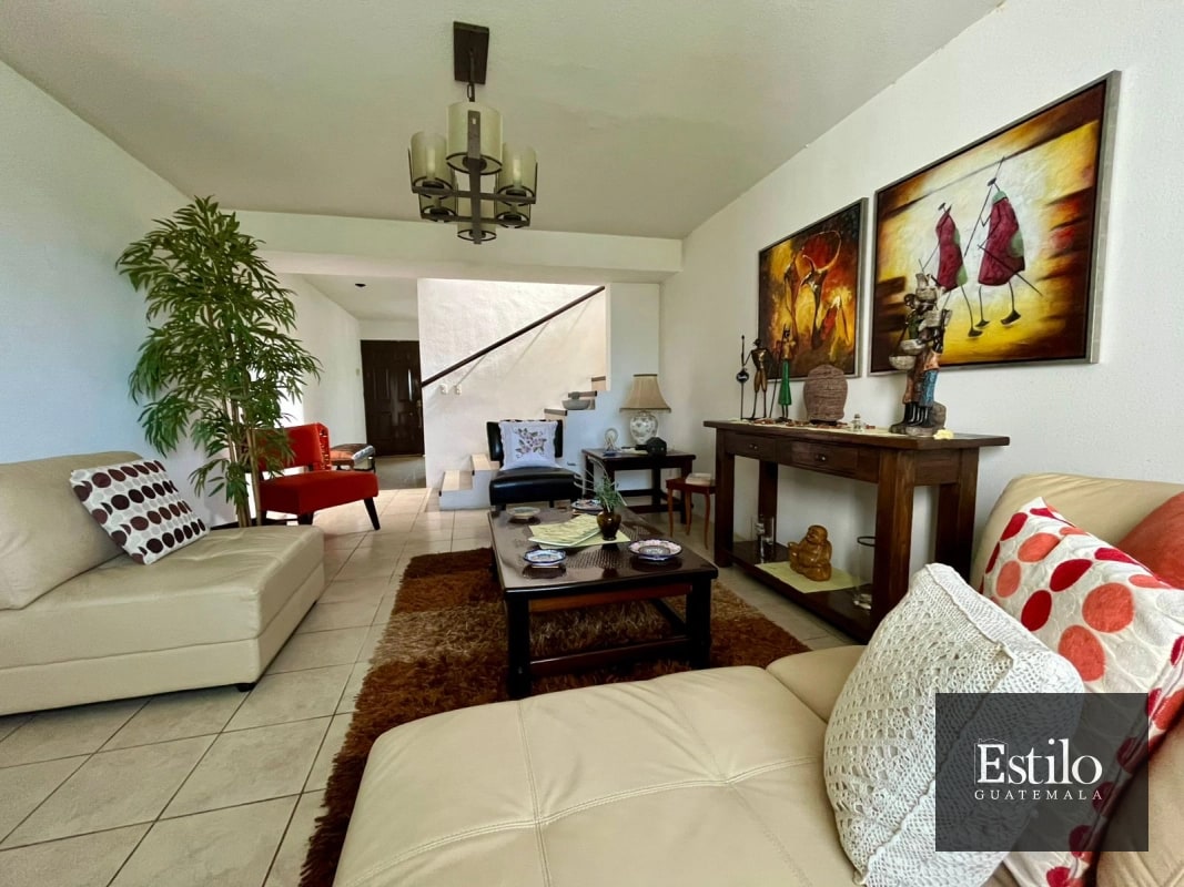 CASA EN VENTA FONTANA II - 8