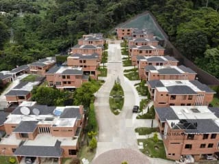 CASA EN RENTA ANTARIA — Casa en Alquiler en Santa Catarina Pinula, Guatemala, Ciudad — miniatura 3 de 15