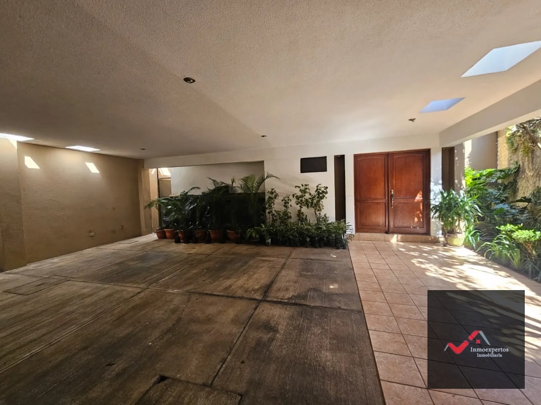 CASA EN VENTA CARRETERA A EL SALVADOR KM 16.5 - 1