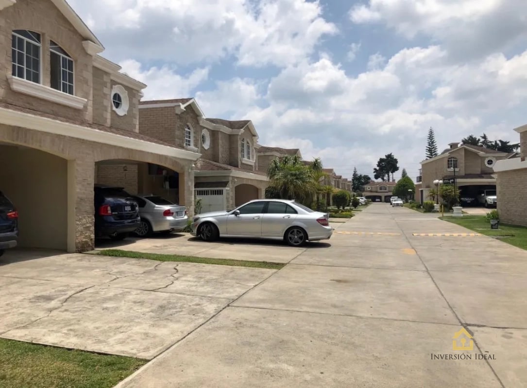 CASA EN RENTA COND. SANTA ANITA 1 | 3 HAB + CHIMENEA Y PISCINA |  Q5,700 - 6