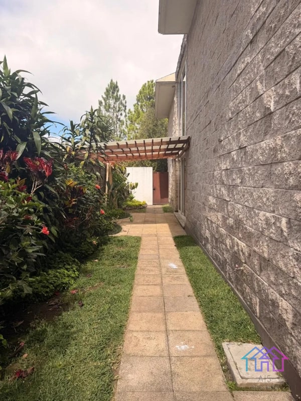 Venta Casa en Bosques de Las Luces km13.5 — Casa en Venta en Bosques de Las Luces, Carretera a El Salvador, Guatemala, Ciudad — foto 2 de 7