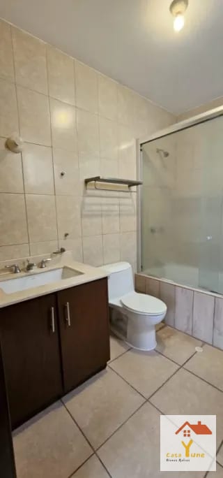Casa en venta zona 16  Ensenada de San Isidro — Casa en Venta en Ensenada de San Isidro, Zona 16, Guatemala, Ciudad — miniatura 3 de 17