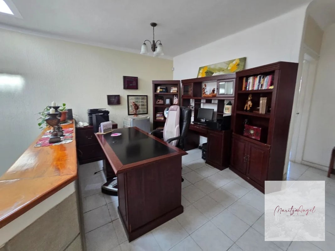 CASA EN VENTA EN ZONA 10 - 2