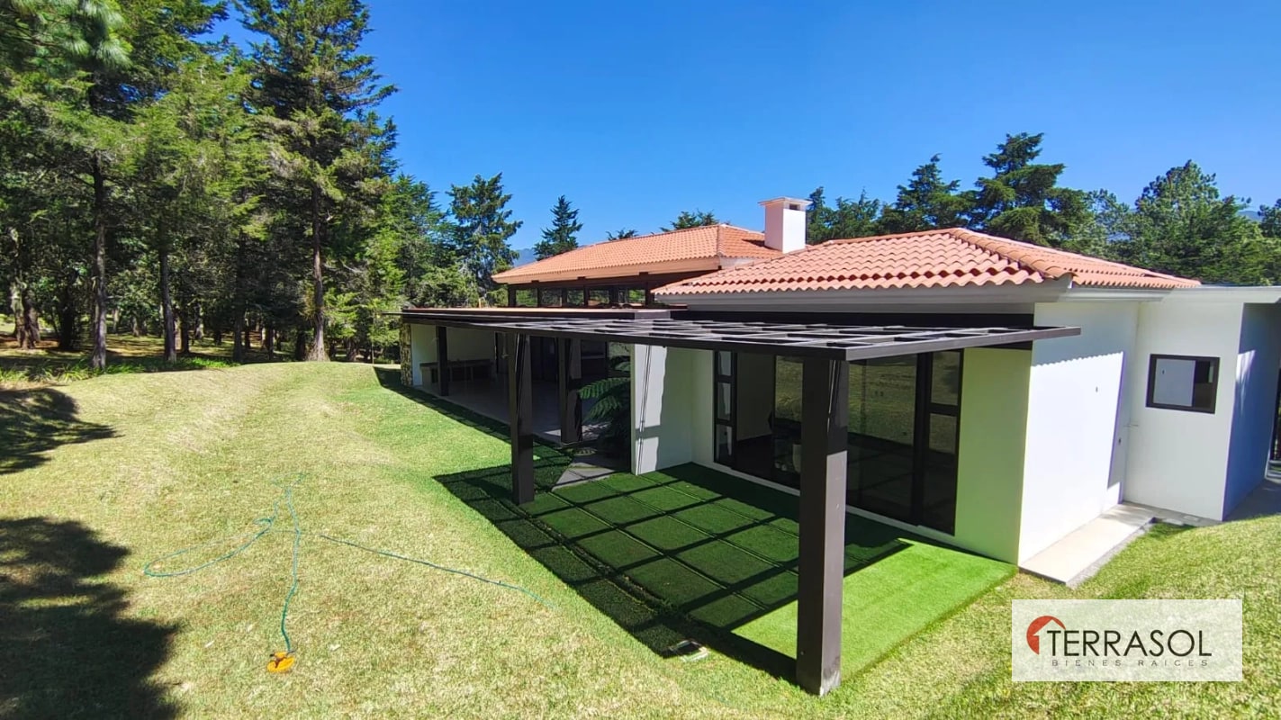 Casa Moderna de Lujo en Venta – Hacienda Nueva Golf Club - 16