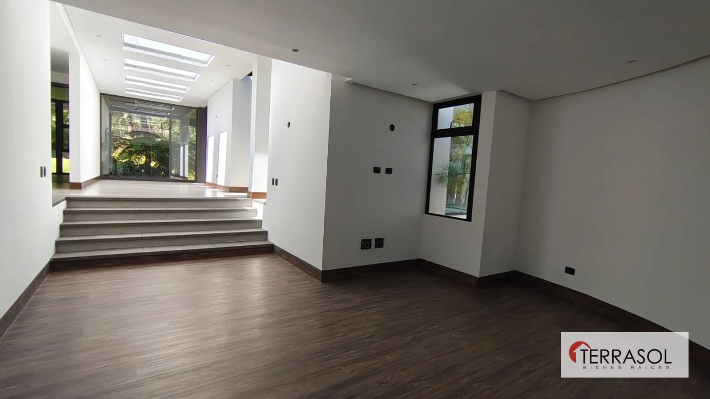 Casa Moderna de Lujo en Venta – Hacienda Nueva Golf Club - 13