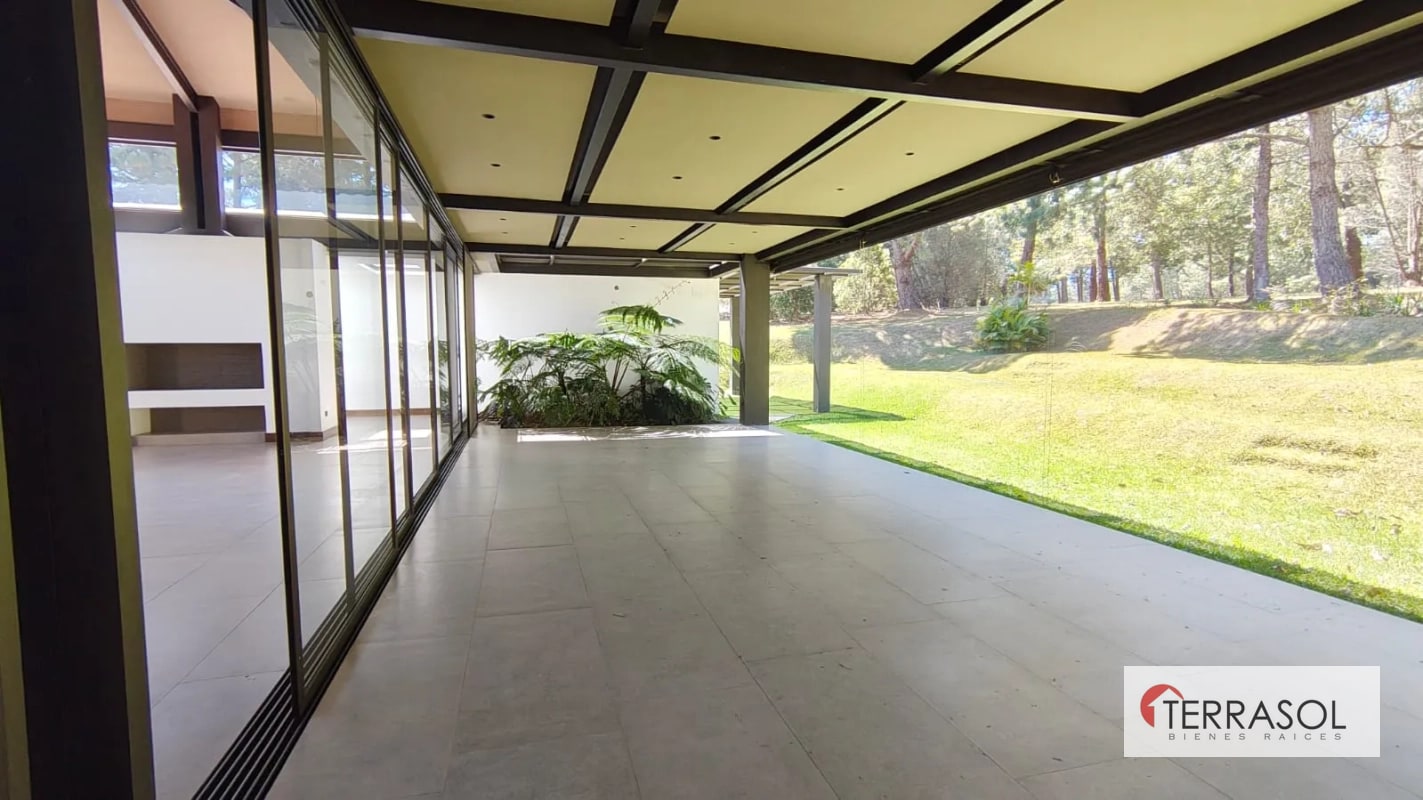 Casa Moderna de Lujo en Venta – Hacienda Nueva Golf Club - 10