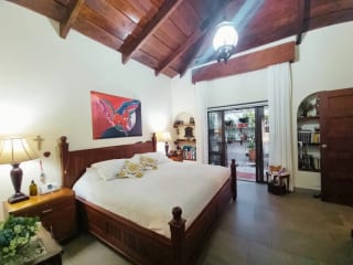 Casa en Venta en Casco de Antigua Guatemala — Casa en Venta en Dentro del Casco, Antigua, Sacatepéquez — miniatura 9 de 17