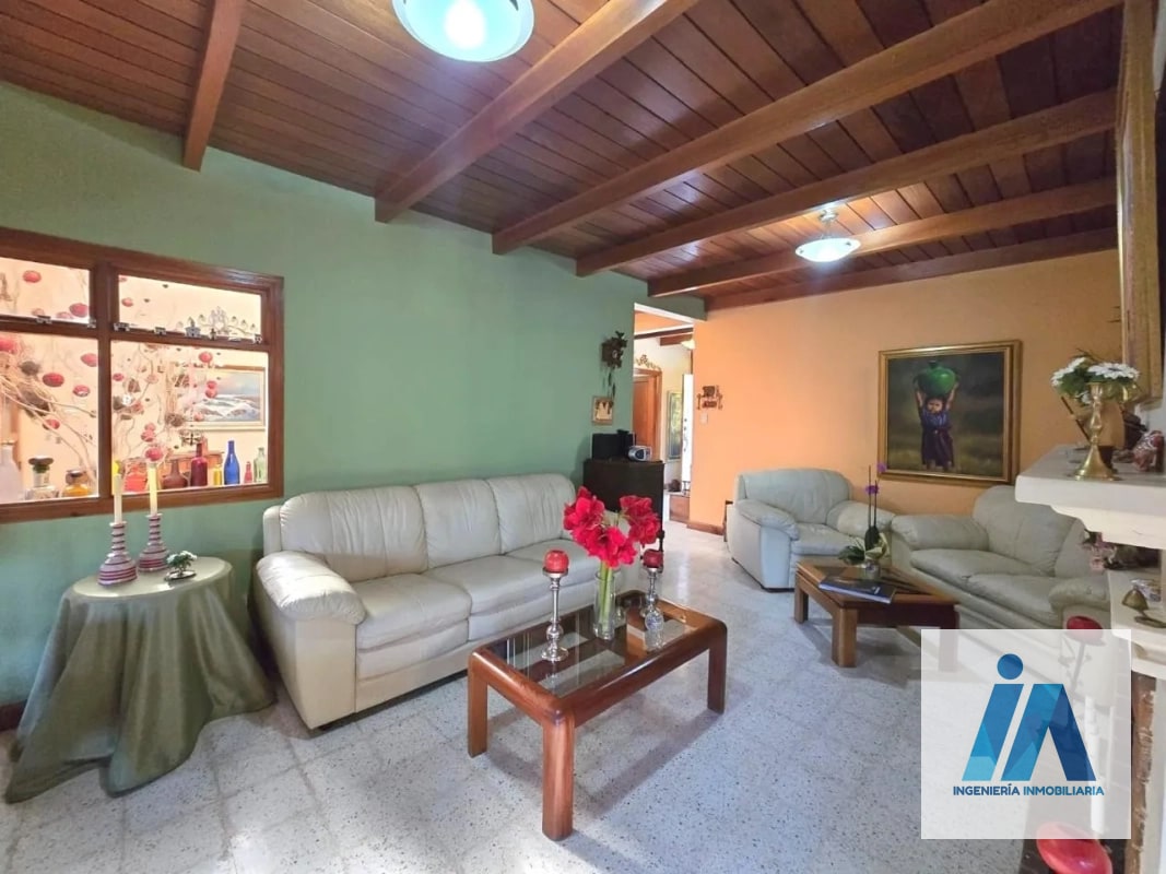 CASA EN VENTA📍Carretera a El Salvador, Km.16 (fuera de garita) Esta residencia es el refugio perfecto - 14