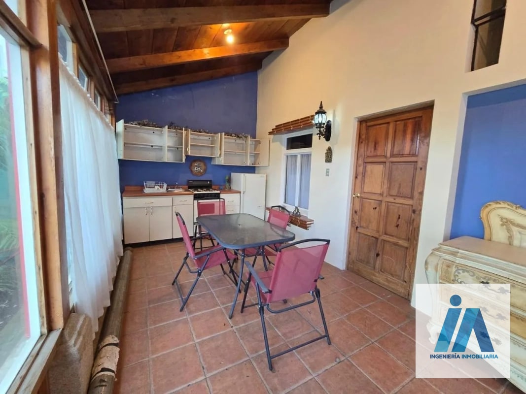 CASA EN VENTA📍Carretera a El Salvador, Km.16 (fuera de garita) Esta residencia es el refugio perfecto - 3