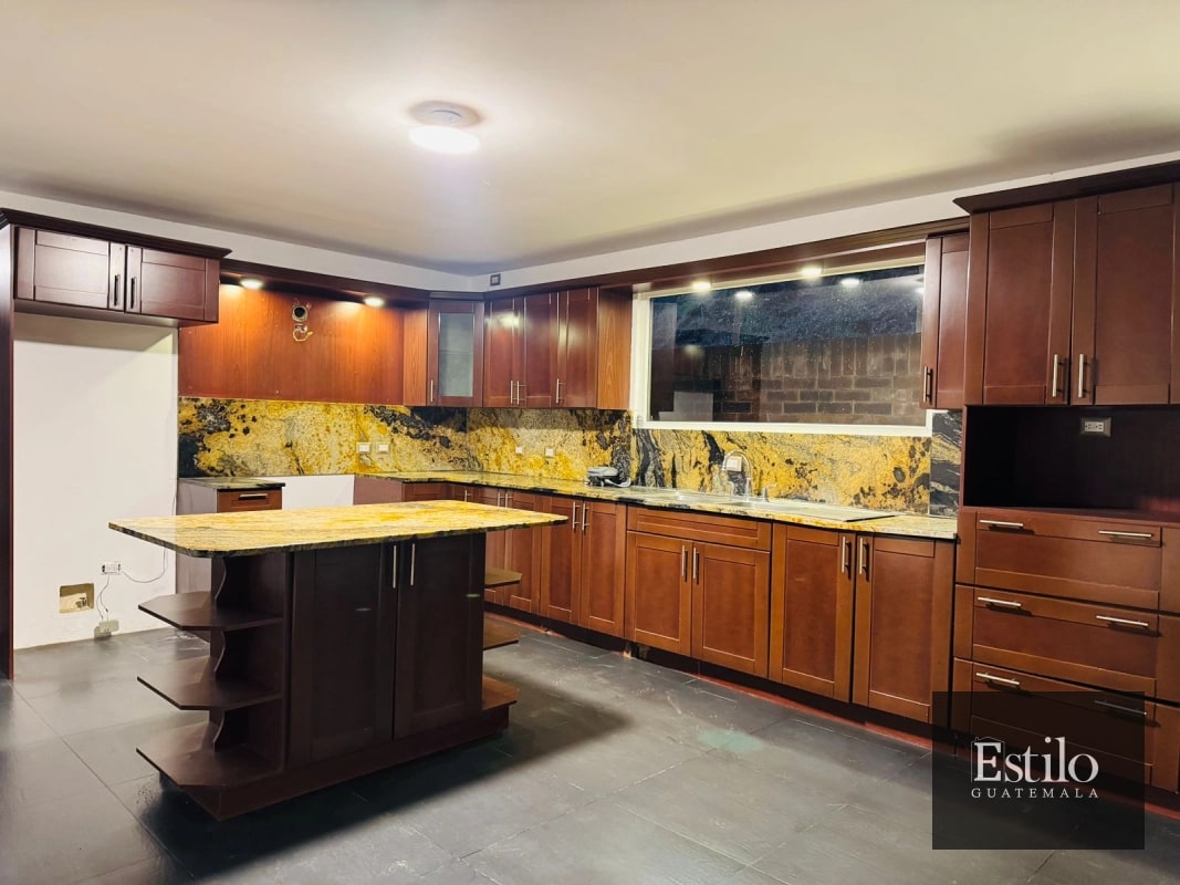 CASA EN VENTA CONDOMINIO COLINAS DE CASTEL - 6