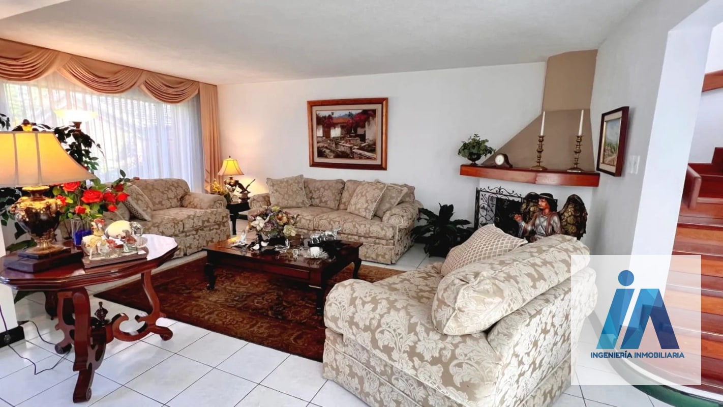 CASA EN VENTA📍Área residencial, Zona 15 por San Lázaro | Fuera de garita - 13