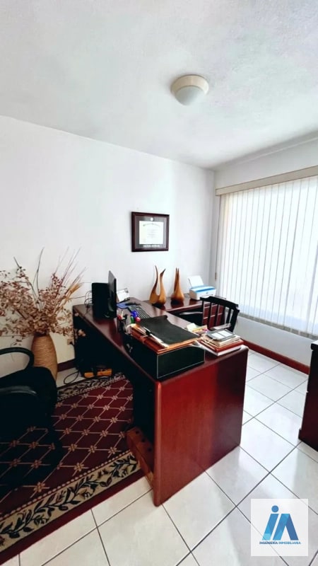 CASA EN VENTA📍Área residencial, Zona 15 por San Lázaro | Fuera de garita - 10