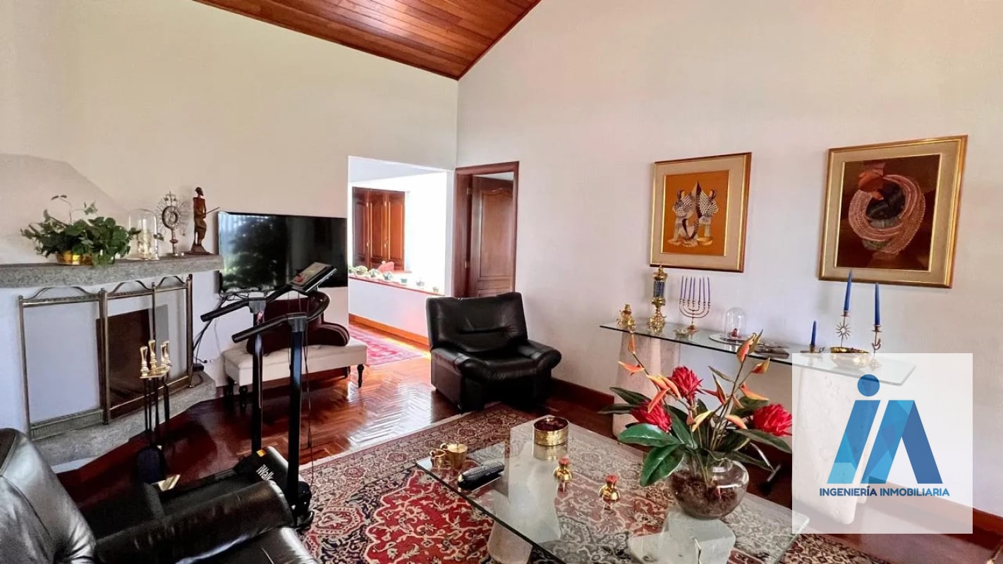 CASA EN VENTA📍Área residencial, Zona 15 por San Lázaro | Fuera de garita - 4