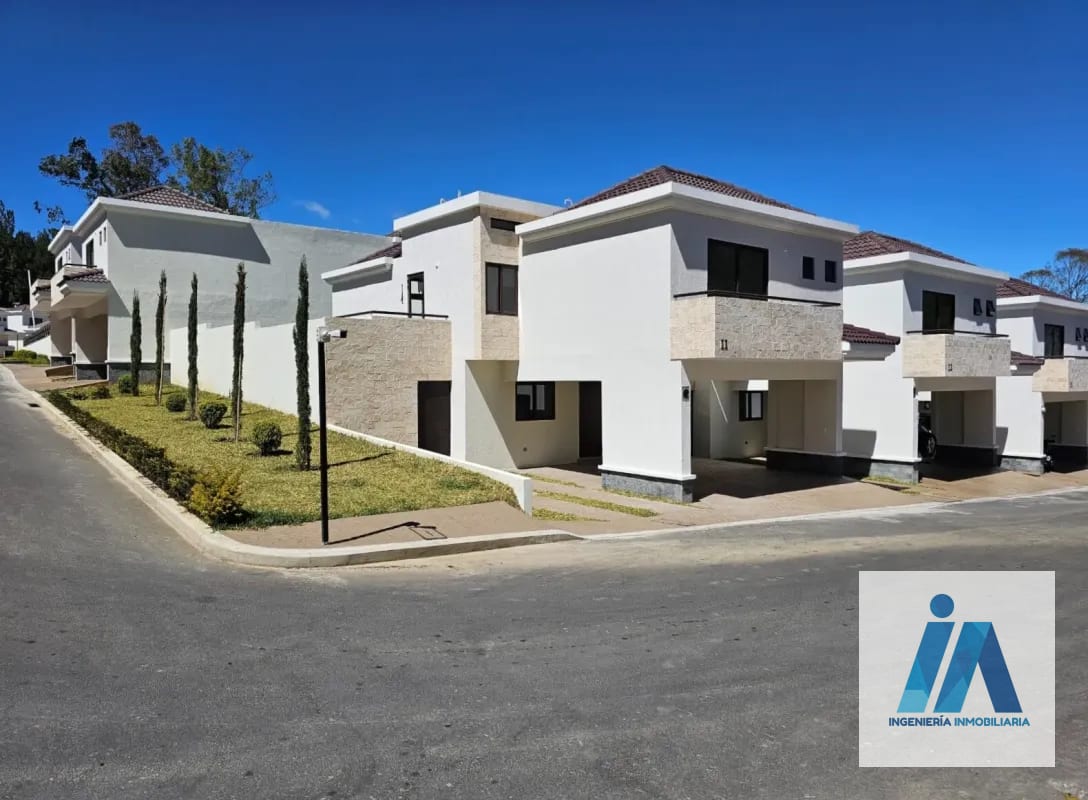 CASA EN VENTA📍Prados de Fraijanes, Km. 21.5 Carretera a Fraijanes Descubre esta espectacular residencia — Casa en Venta en Fraijanes, Carretera a El Salvador, Guatemala, Ciudad — foto 1 de 11