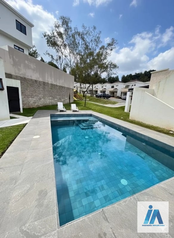 CASA EN VENTA📍Prados de Fraijanes, Km. 21.5 Carretera a Fraijanes  Descubre esta espectacular residencia - 2