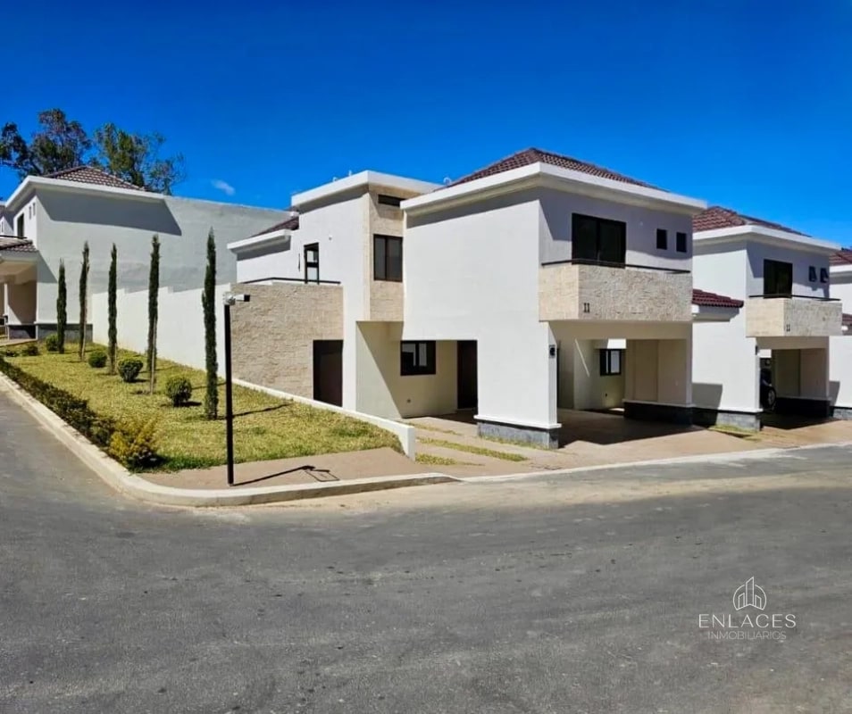 Fraijanes • Casa en Venta • Prados de Fraijanes - 1