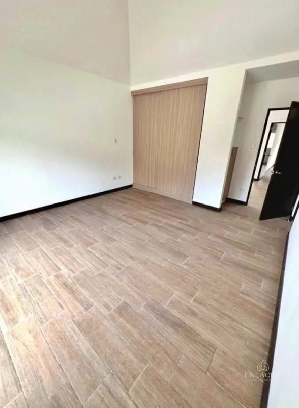 Fraijanes • Casa en Venta • Prados de Fraijanes - 2