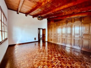 Zona 14 La Villa Vendo casa adentro garita para vivienda u oficinas — Casa en Venta en Zona 14, Guatemala, Ciudad — miniatura 3 de 8