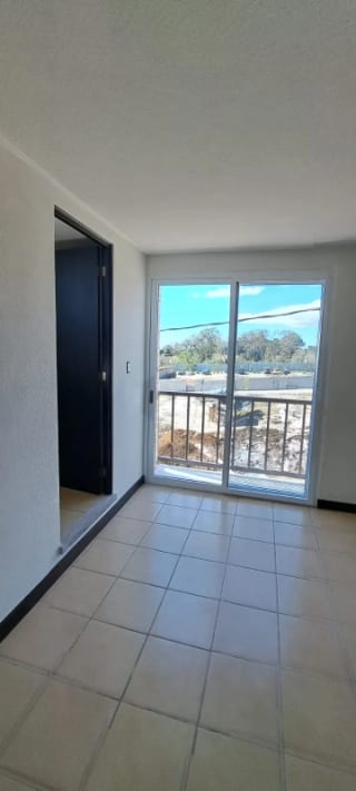 Casa en Venta en Altos de Village, Km. 25 CES — Casa en Venta en Carretera a El Salvador, Guatemala, Ciudad — miniatura 7 de 11