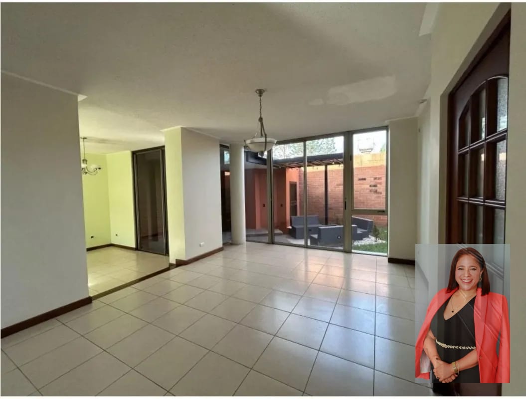Amplia casa en venta en residencial Villas de Jacarandas de Cayala — Casa en Venta en Jacarandas de Cayalá, Zona 16, Guatemala, Ciudad — foto 15 de 17