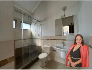 Amplia casa en venta en residencial Villas de Jacarandas de Cayala — Casa en Venta en Jacarandas de Cayalá, Zona 16, Guatemala, Ciudad — miniatura 13 de 17